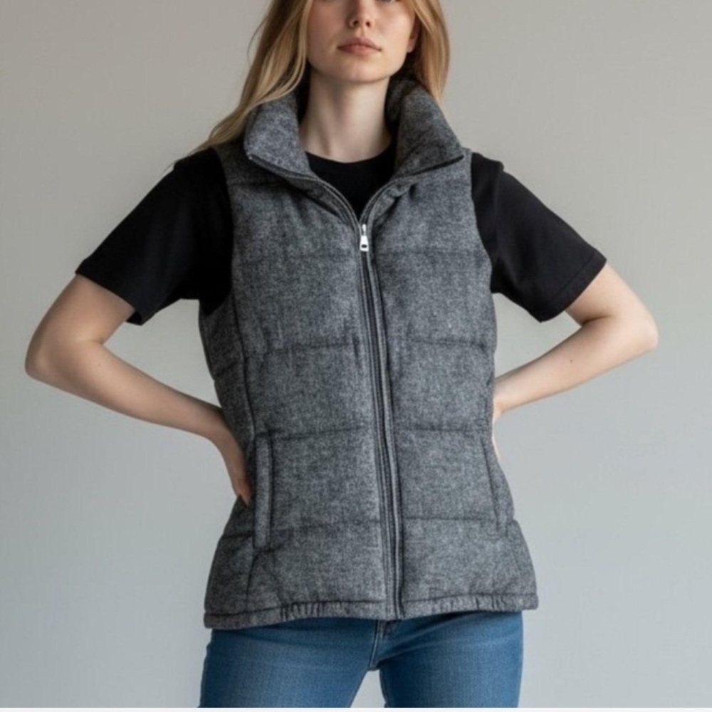 Old Navy Puffer Vest Women Small Tall Gray